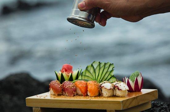 Midori Sushi & Pub