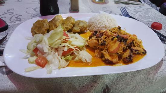 El Velero Galapagos